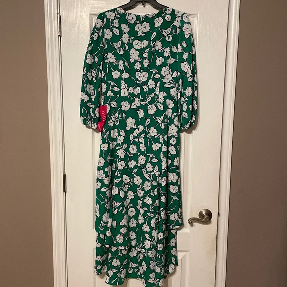 Clothing- Dress - Picture 2 of 4